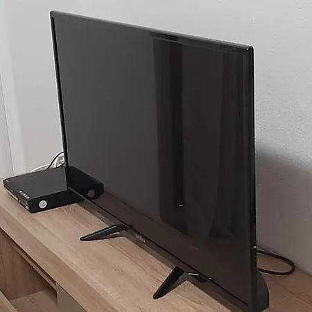 Dennis Olympiakí Aktí