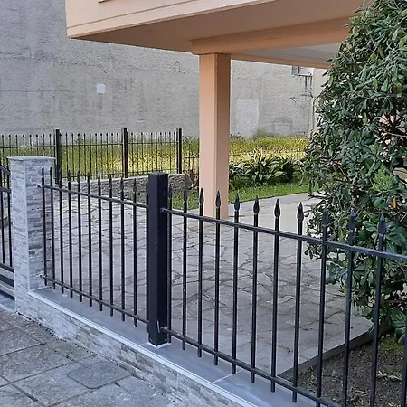 Dennis Apartman Olympiakí Aktí